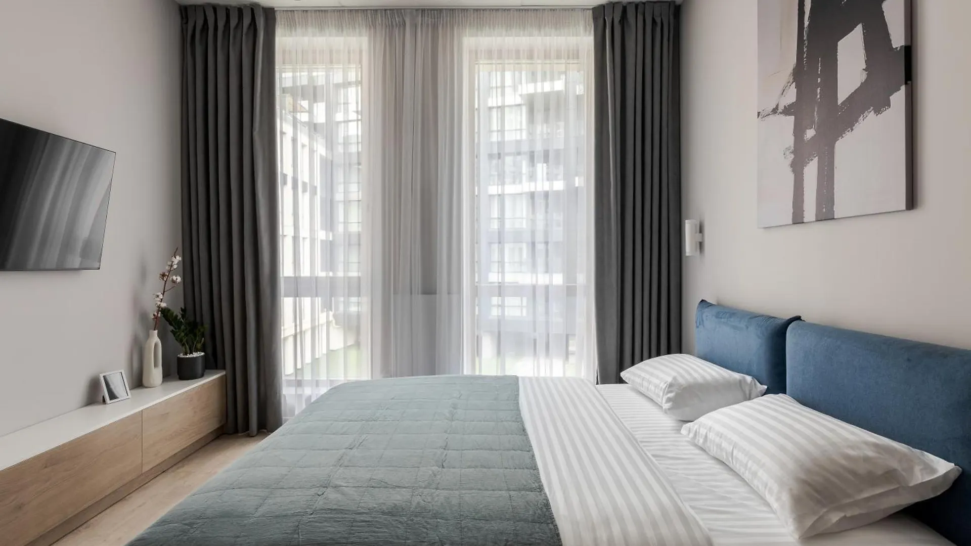 アパートホテル Smart Apartments リヴィウ