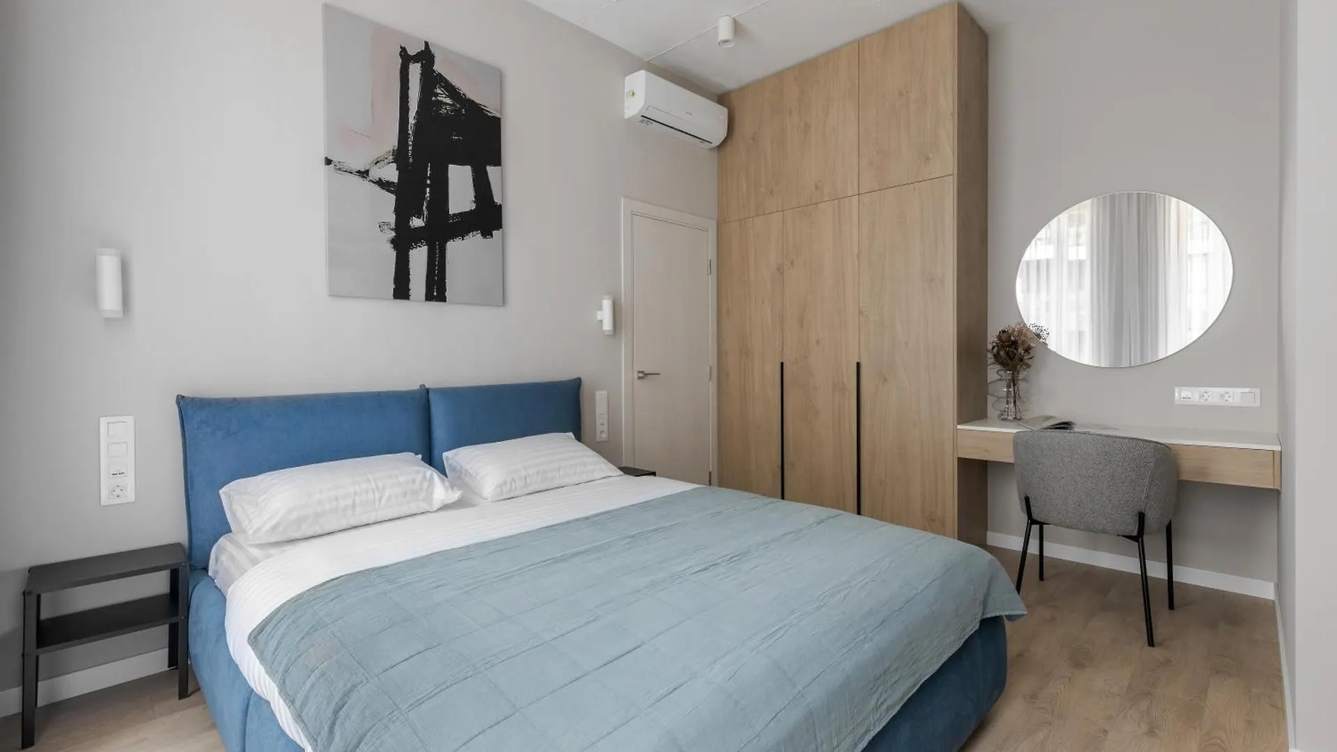 アパートホテル Smart Apartments リヴィウ
