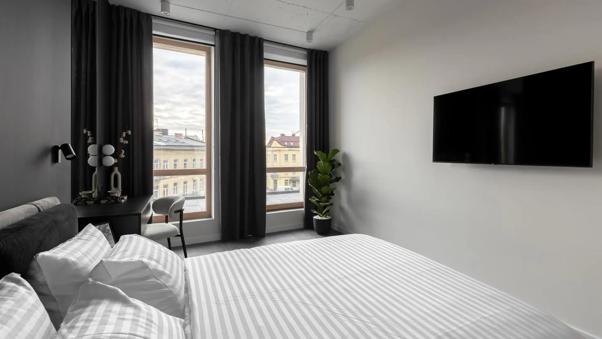 アパートホテル Smart Apartments リヴィウ