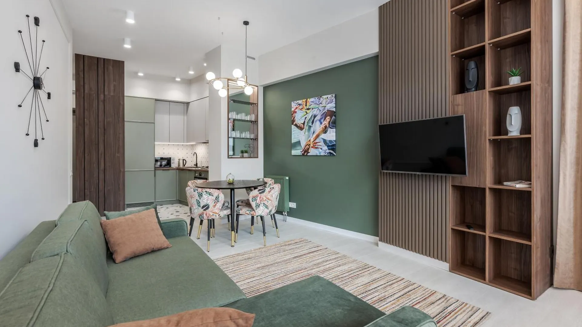 Smart Apartments リヴィウ アパートホテル