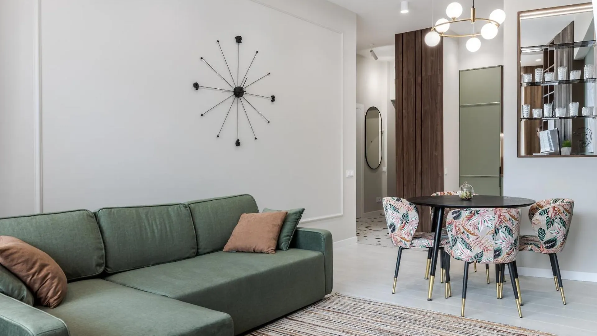 アパートホテル Smart Apartments リヴィウ