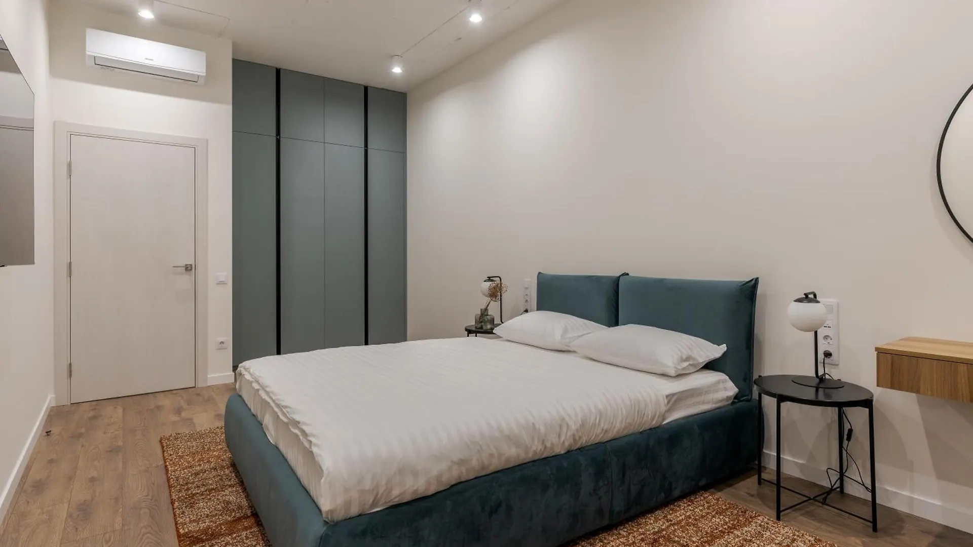 アパートホテル Smart Apartments リヴィウ ウクライナ